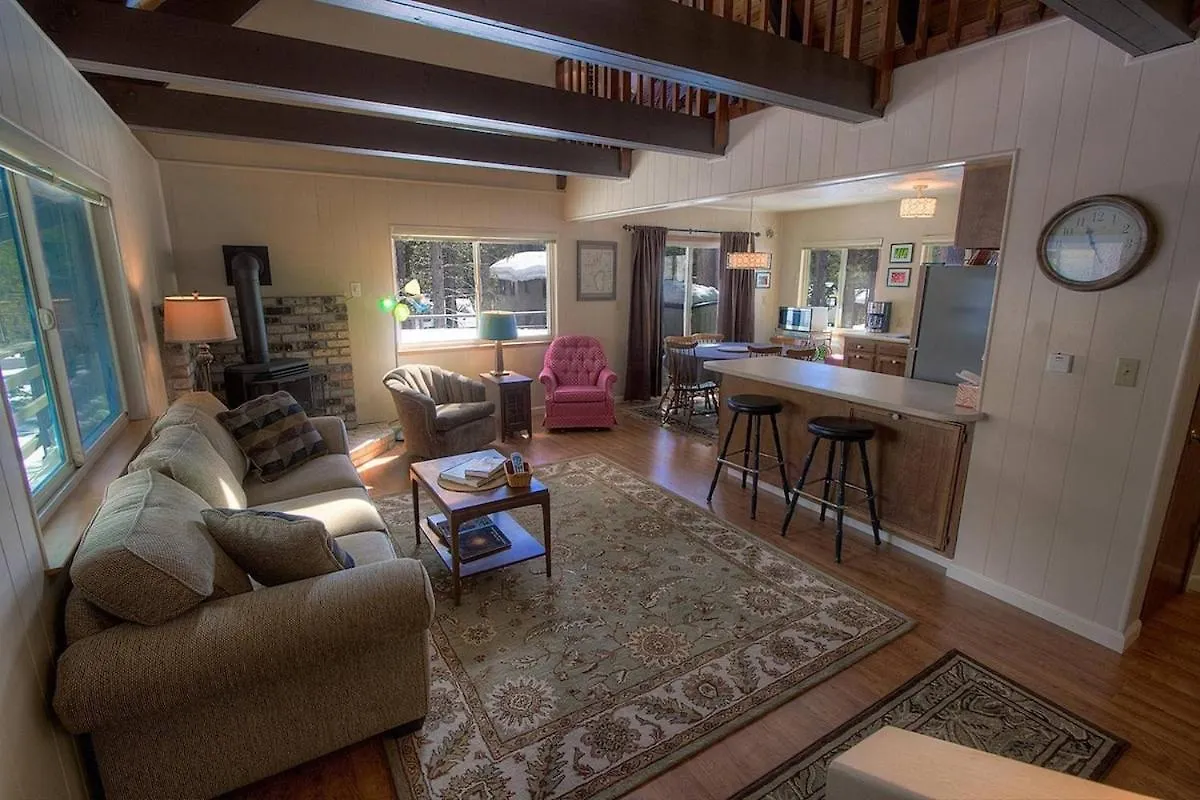 Cozy Cabin Home South Lake Tahoe