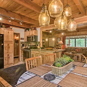  Holiday home Private Tahoe Mtn Backing To The Forest!